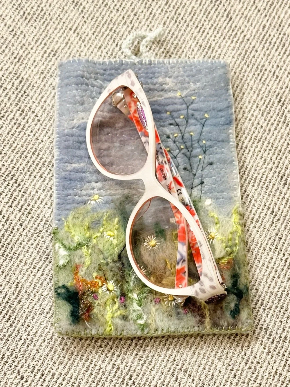 Handmade Felted Wool Glasses/Sunglasses Case-One of a Kind-Flowers-Garden